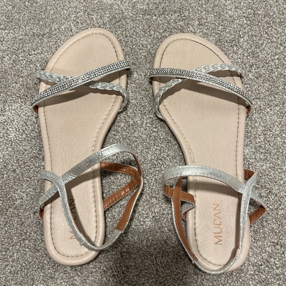 MUDAN Sparkly Silver Braided & Rhinestone Slingback Sandals - Size 9 - Picture 8 of 11